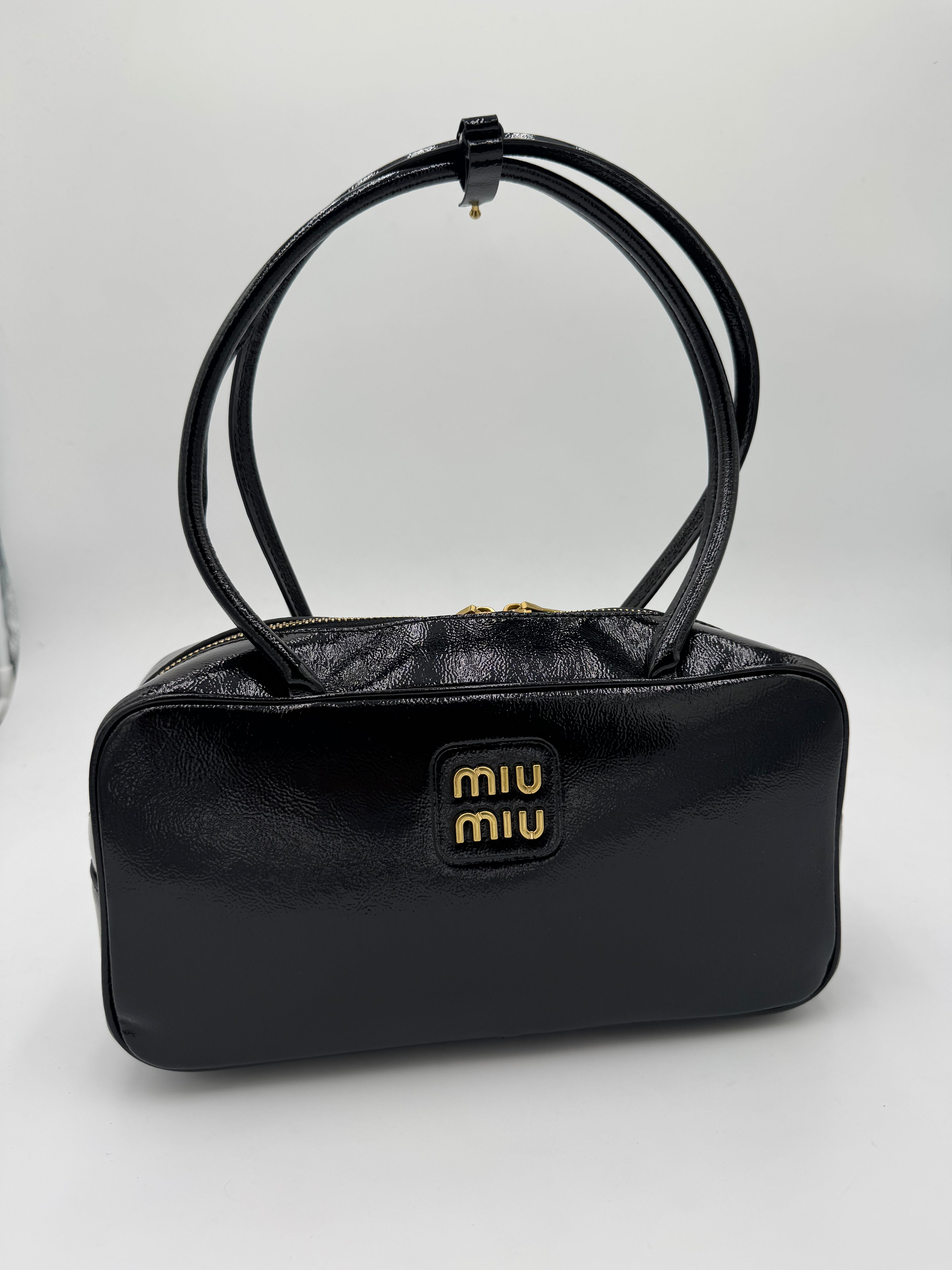 Borsa vernice 28 cm