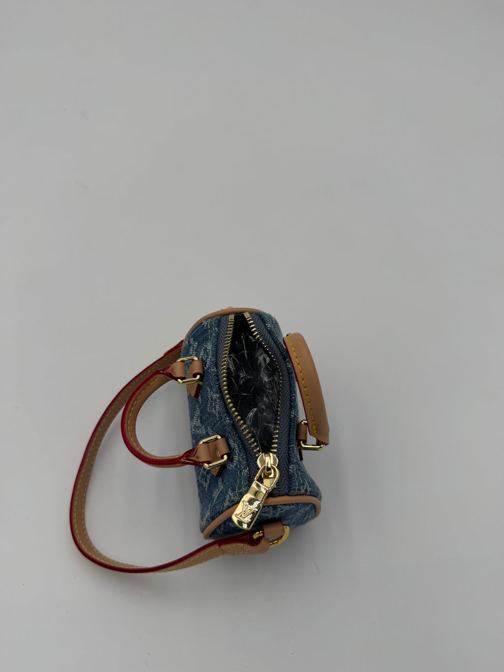 Charm/portachiavi baule denim