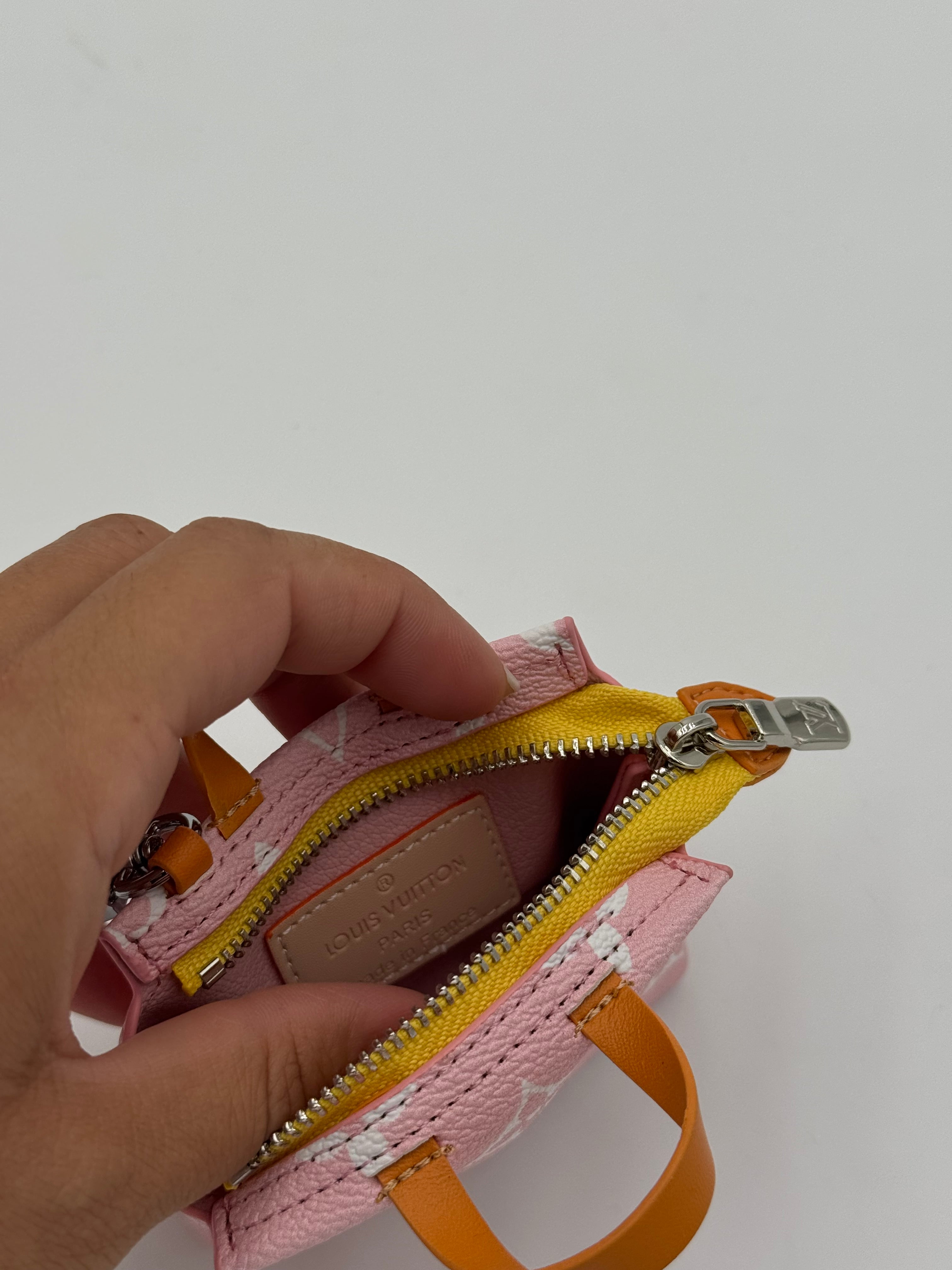 Charm/portachiavi baggy