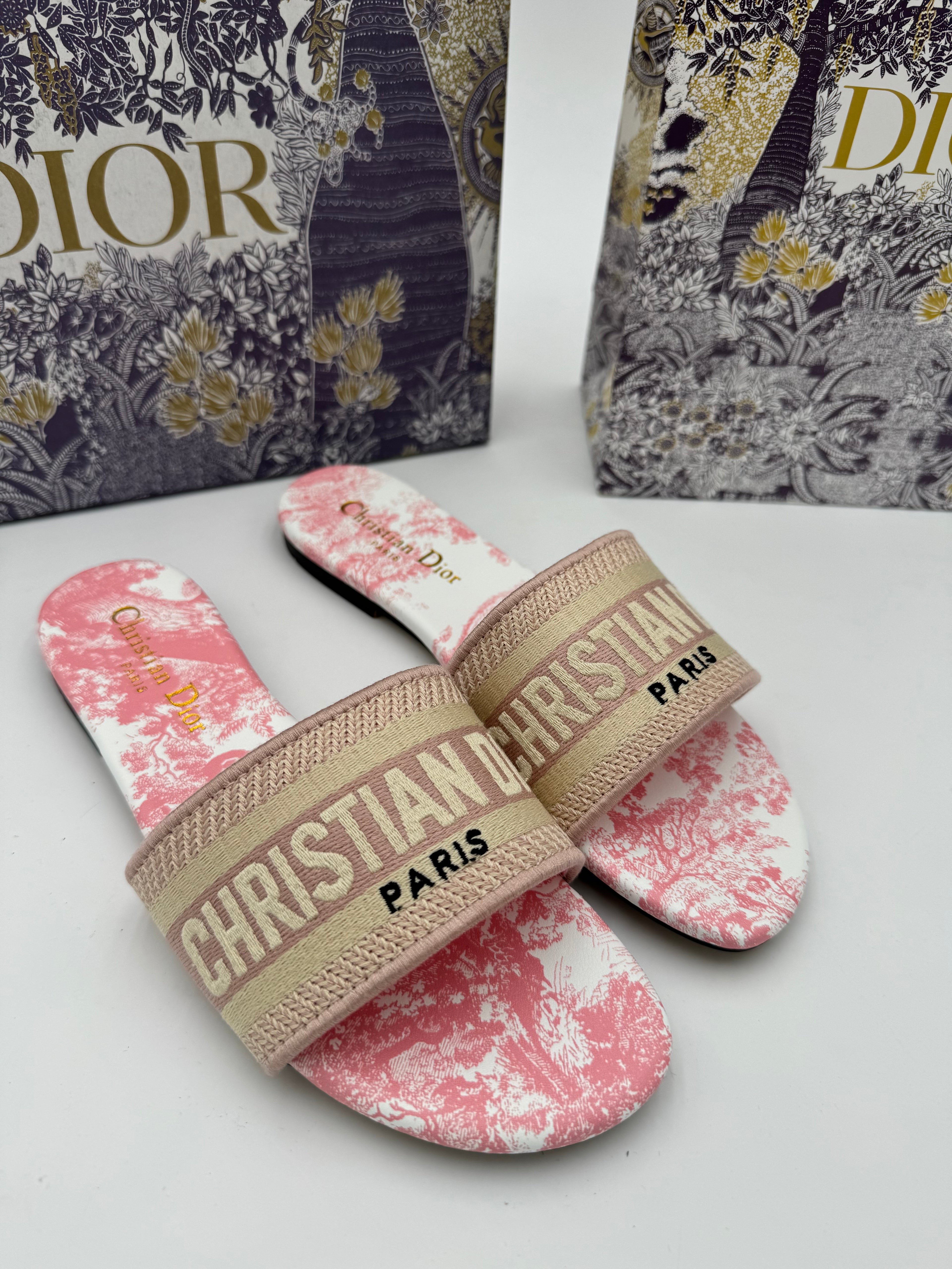 Ciabby pink D